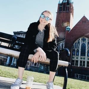 Meet your Posher, Colleen